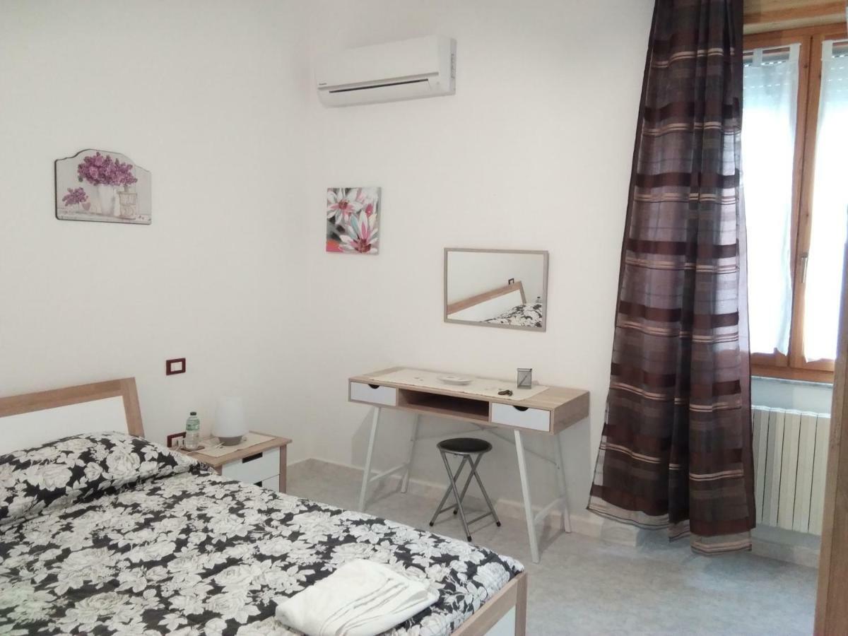Bed And Breakfast Hibiscus อาลเกโร ภายนอก รูปภาพ
