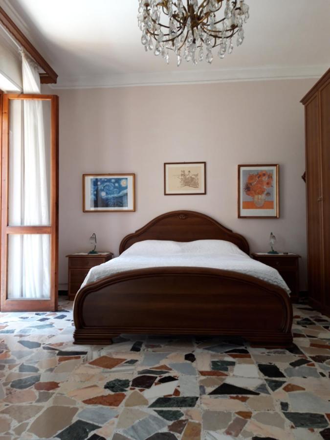 Bed And Breakfast Hibiscus อาลเกโร ภายนอก รูปภาพ